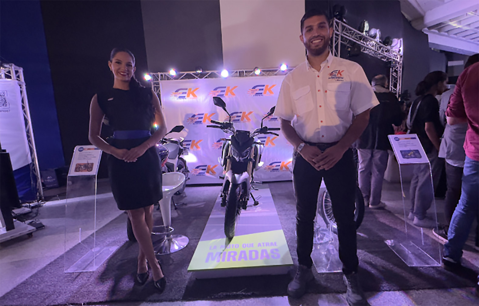 EK es la moto oficial de la temporada 2025 de la SPB